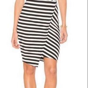 NWT Cupcakes and Cashmere Wallace Skirt